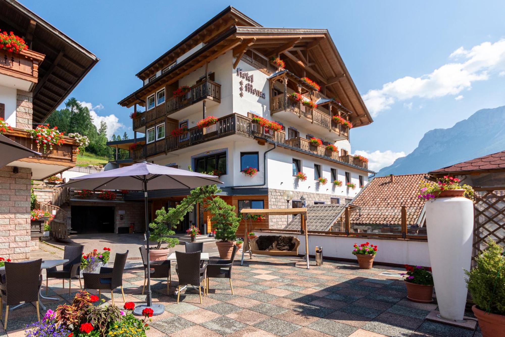 Monza Dolomites Hotel Moena Exterior foto